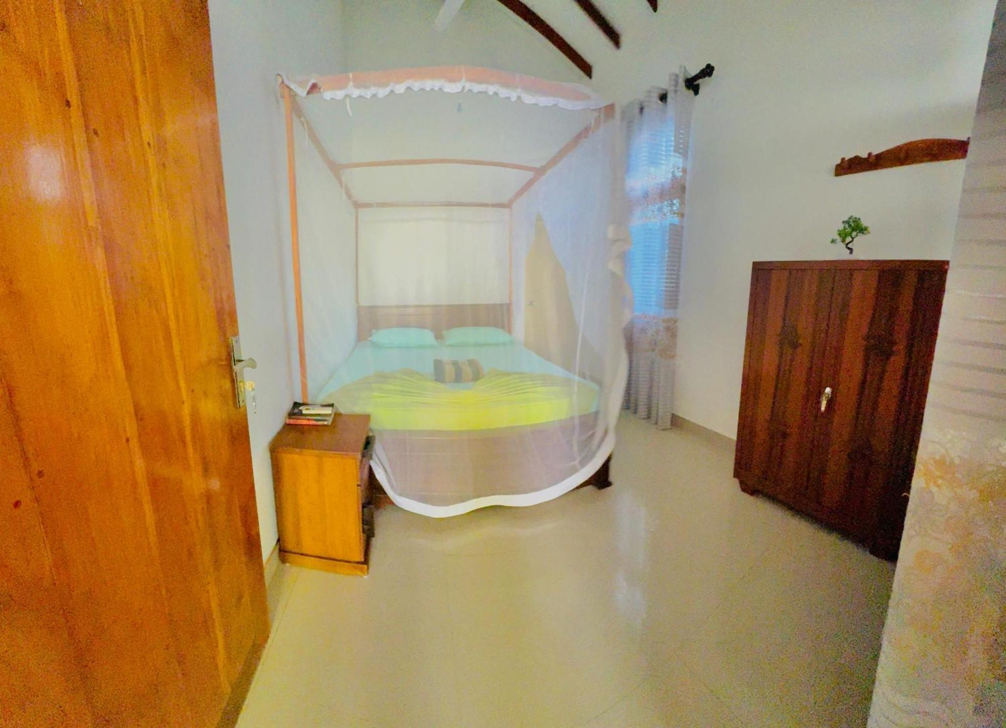 Nethmi Homestay & Restaurant Tangalle Bilik gambar