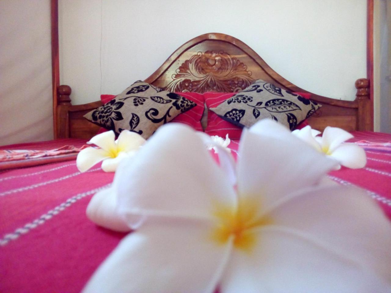 Nethmi Homestay & Restaurant Tangalle Luaran gambar
