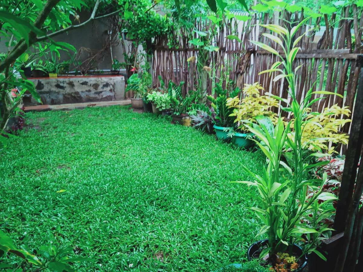 Nethmi Homestay & Restaurant Tangalle Luaran gambar