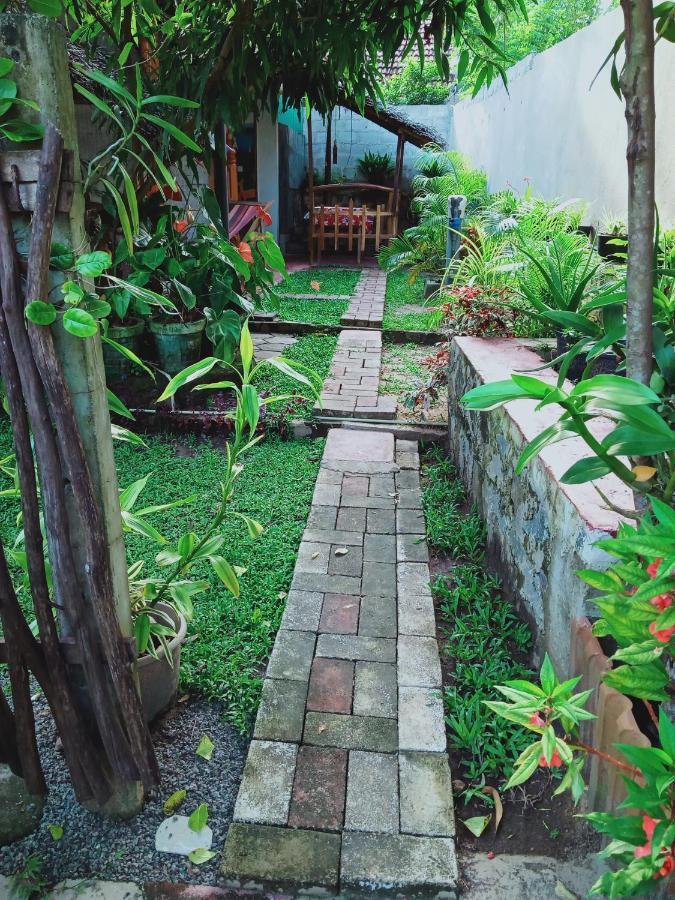 Nethmi Homestay & Restaurant Tangalle Luaran gambar